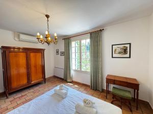 Maisons de vacances La Provencale - Piscine - Chambres climatisees : photos des chambres