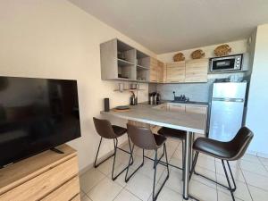 ValrasLoc - The Wave Terrace