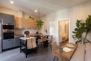Damar - 2 bedrooms and balcony in Eixample Dreta