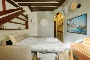 Lovely Small Studio in the Heart of Saint-Germain