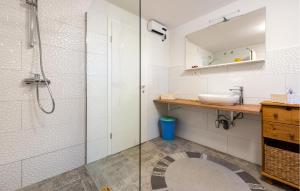 2 Bedroom Awesome Apartment In Zadar