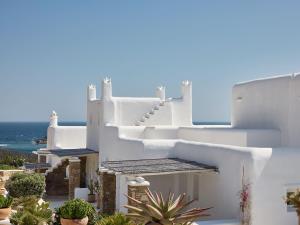 Mykonos Lolita, A Grecotel Resort to Live