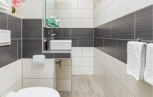 Lovely Apartment In Pula