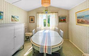 1 Bedroom Beautiful Home In Ljungskile