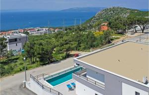 3 Bedroom Awesome Home In Makarska 