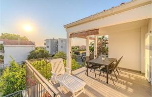 Nice Apartment In Nin With Wifi