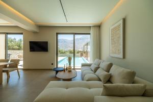 Villa Zen Chrysi by PosarelliVillas