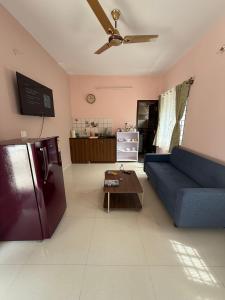 1 room in a Bungalow with Lounge area,Kitchenette & terrace in Ulsoor