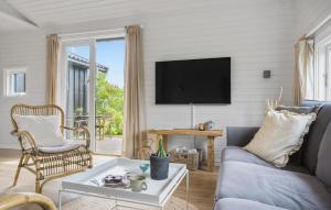 2 Bedroom Gorgeous Home In Hjørring