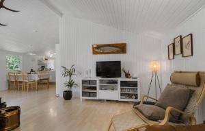 3 Bedroom Amazing Home In Aabybro