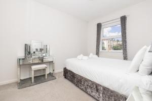 Spacious 2Bed Home - 10Min to Clifton Down Station