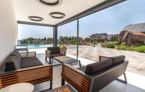 Cozy Apartment In Rogasovci With Sauna 