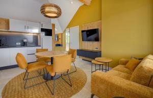 Cozy Apartment In Rogasovci With Sauna