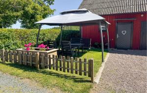 1 Bedroom Nice Apartment In Aneby