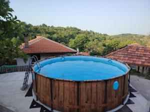 Къща за гости ЧИЧАРИТЕ