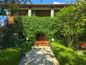 Villa Llanaj - 4hvězdičkové hotely ve městě Berat