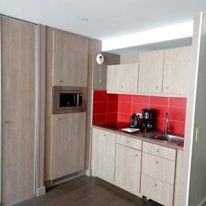 Appart'hotels B&B HOME Caen Centre Gare : Studio - Accessible aux Personnes à Mobilité Réduite 