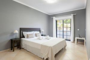 Modern 2BR Quarteira Apartment