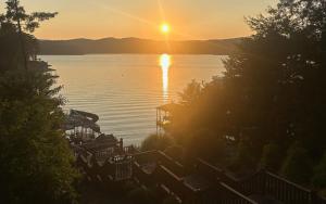 Medley Sunset Cove - Lake Blue Ridge Cabin Rental minutes to Downtown - Blue Ridge, GA
