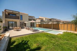 Villa Zen Hephaistos by PosarelliVillas