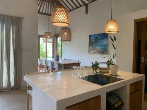 Seseh Beach-Twin Villa Celestine 3 Bedrooms Villa with Private Pool-650 m to beach