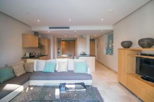 Exquisite Waterfront with Canal Views