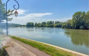 2 Bedroom Nice Apartment In Les Andelys