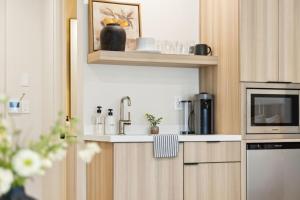 Casa Riviera - Boutique Suites in Downtown Santa Barbara