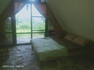 Five Queens Studio Apartment