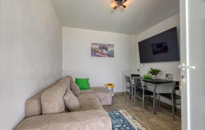 Awesome Home In Veli Losinj With Wifi 
