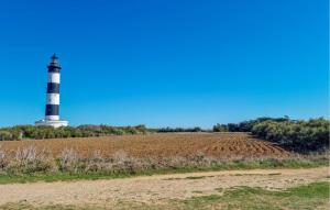 Appartements Lovely Apartment In La Rochelle With Wifi : photos des chambres