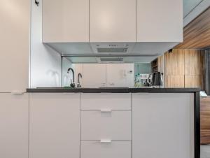 Legnicka Homely Studio by BookingHost