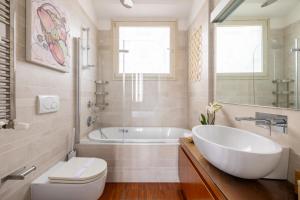 Nostromondo BIANCAMANO ATTIC - Stylish penthouse with private terrace- San Giovanni