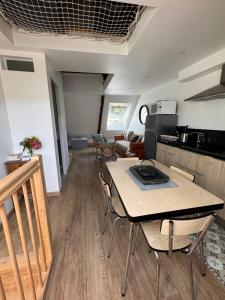 Appartements LA MAISON DU PORT : photos des chambres