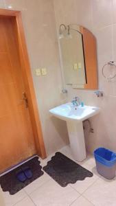 فيو المنسك للشقق المخدومه