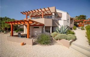 1 Bedroom Amazing Apartment In Bibinje