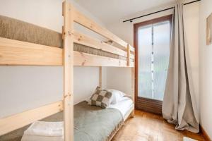 House 11 guests 2 cozy apartments near ski slopes