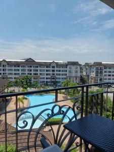 1 Bedroom unit with balcony and facing amenities and just beside SM Ecoland