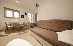 1 Bedroom Amazing Apartment In Bibinje