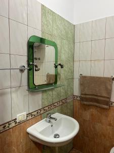 Cozy Apartment with Terrace