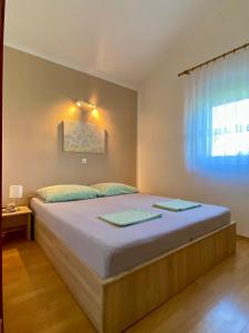 Apartments Brezović Škrapavac - 40m from the beach