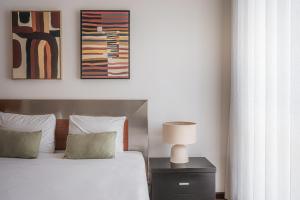 Portola Penthouse by YMR