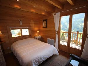 Chalets Superbe chalet 12 pers, proche pistes, sauna, animaux, parking - FR-1-293-55 : photos des chambres