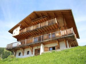 Chalets Superbe chalet 12 pers, proche pistes, sauna, animaux, parking - FR-1-293-55 : photos des chambres