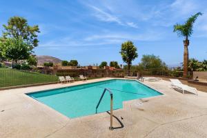 The Charming Palm Escape