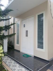 Villa Panda kota wisata batu