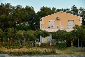 Barbaras Beach House