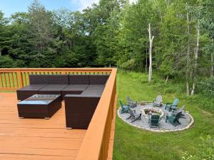 Mountain Modern Escape - EV Charger - 5BDRM