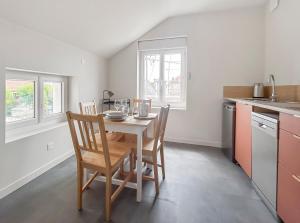 Sejournez dans l-un de nos 3 appartements renoves au coeur de Vichy : photos des chambres