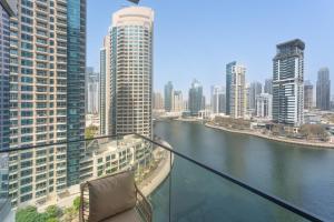Unique & Stunning Marina Views LIV Residence 2BR